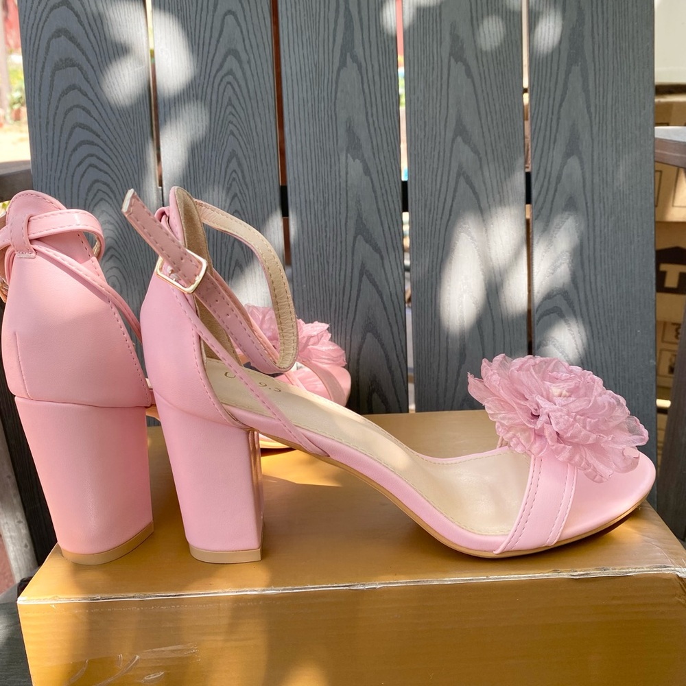 Perphy Flower Open Toe Ankle Strap Block High Heel Pink Sandals for Women